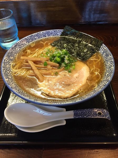 「醤油ラーメン」@實の写真