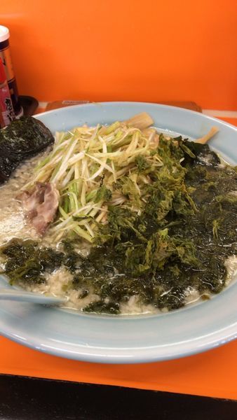 「ネギラーメン中盛り 岩のり」@ラーメンショップ 三芳町店の写真
