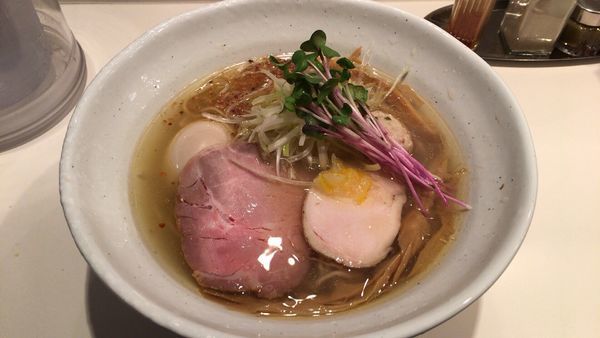 「鶏塩そば味玉 大盛」@鶏そば朱雀の写真