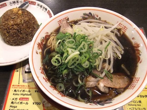 「中華そば（並）＋焼飯（小）セット（950円）」@新福菜館 秋葉原店の写真