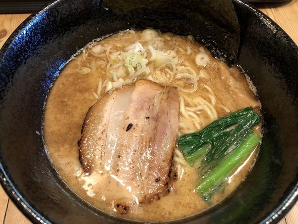 「白きちラーメン」@焼きあご煮干しラーメン きちの写真