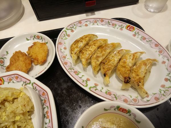 「餃子（焼めし定食842円内)」@餃子の王将 手稲前田店の写真