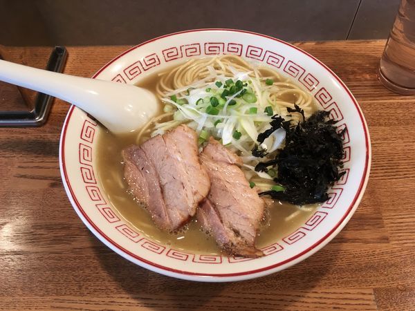「煮干そば（白醤油・中）７９０円」@煮干中華そば専門 煮干丸の写真