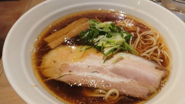 「限定(500円)醤油ラーメン＋大盛(100円)」@拉麺 弁tenの写真