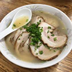 チャーシューめん中