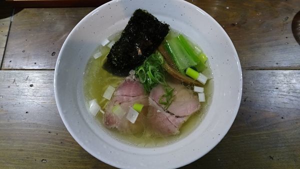 「塩ラーメンジョン（麺少な目100g）」@ラーメン屋ジョンの写真