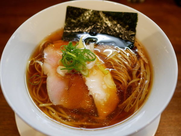 「醤油らぁ麺 麺硬め」@麺や維新の写真