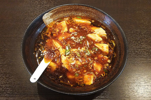 「マーボー豆腐麺(大盛り)」@中華料理 広東餃子の写真