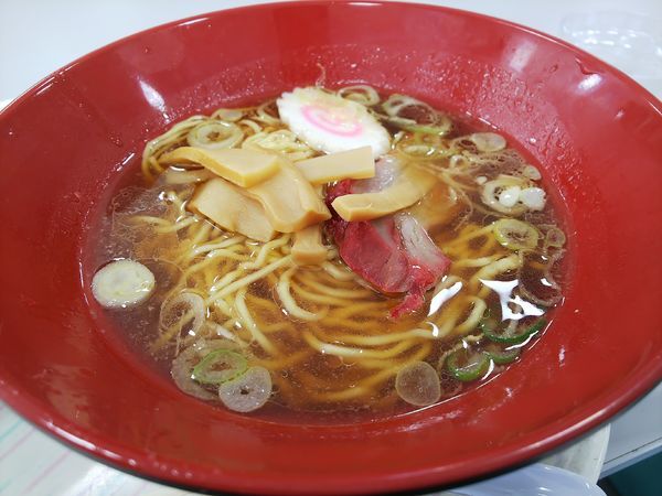 「ラーメン＆カレー（小)」@波止場食堂 山下店の写真