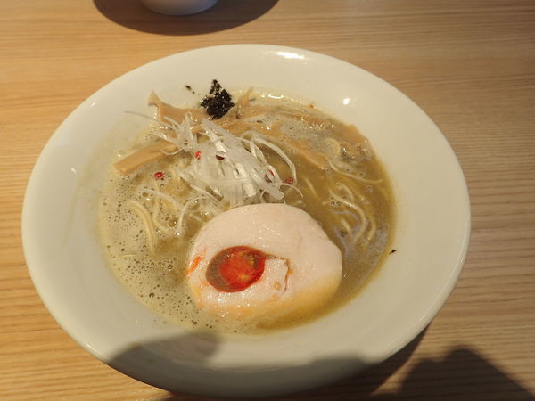 「『濃厚牡蠣白湯そば』」@煮干し中華そば 一燈の写真