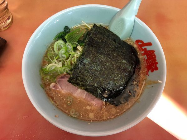 「味噌ラーメン＋味付け白髪ネギ」@ラーメン山岡家 谷田部店の写真