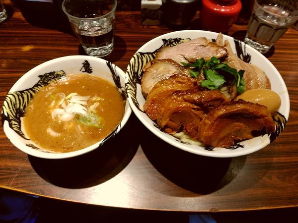 「濃厚つけ麺肉三昧(大盛・300g)1,550円」@麺屋武蔵 鷹虎の写真