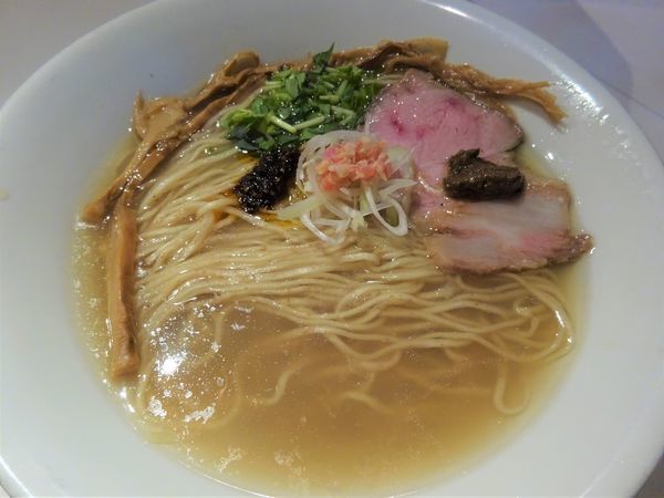 「塩そば　　850円」@SOBAHOUSE金色不如帰の写真