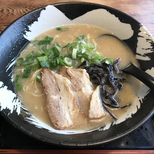 「無限ラーメン（￥670）」@とんこつラーメン 無限の写真