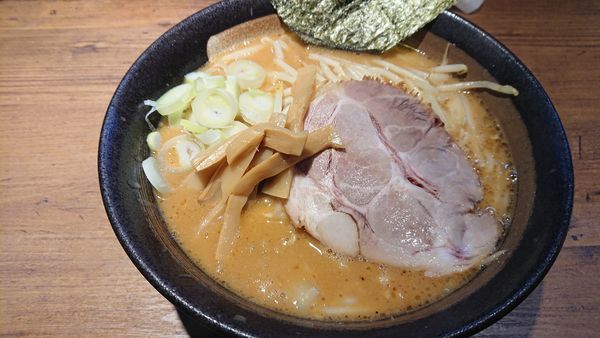 「味噌らーめん(790円)」@北海道らーめん 楓 日ノ出町店の写真