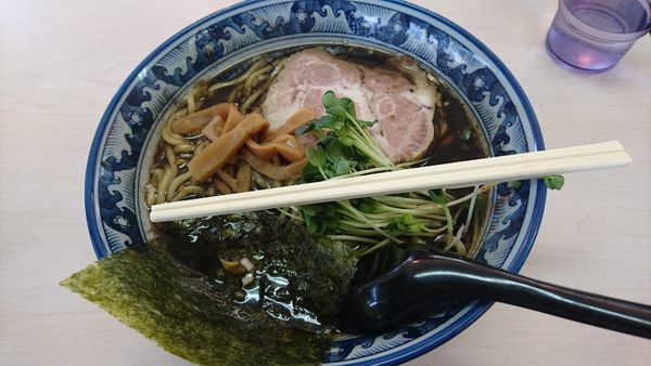 「黒醤油太麺　780円」@あぢとみ食堂の写真