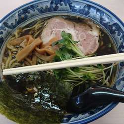 黒醤油太麺　780円