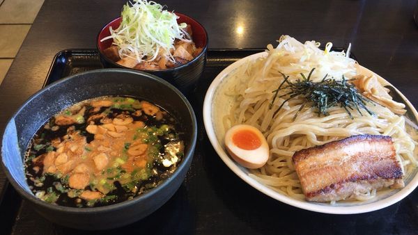 「にんにくつけ麺(味噌) 大盛+ちゃーしゅー飯」@味噌らーめん普賢象の写真