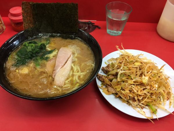「ラーメン」@ラーメン杉田家の写真