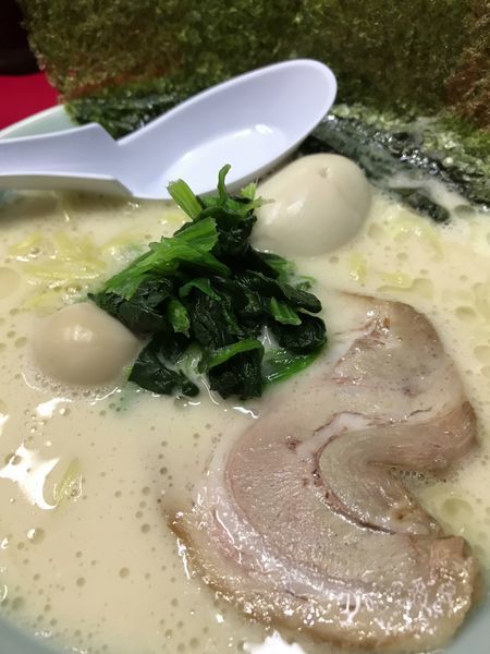 「味玉塩ラーメン」@横浜家系ラーメン 立川 壱七家の写真