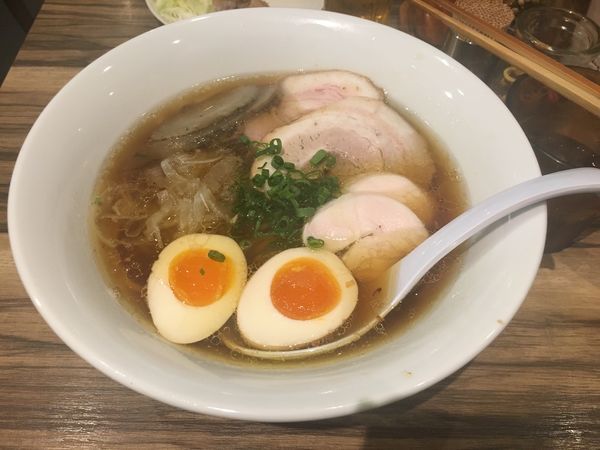 「旨味出汁ソバ」@ソラノイロ ARTISAN NOODLESの写真