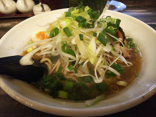 「醤油らぁめん640円＆ネギ210円」@一八亭の写真