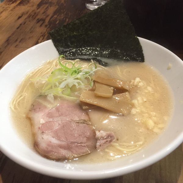 「塩とんこつ」@ラーメン 岩佐の写真