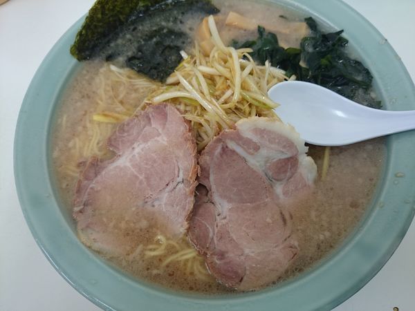 「ねぎラーメン　中盛」@◯つばき食堂の写真