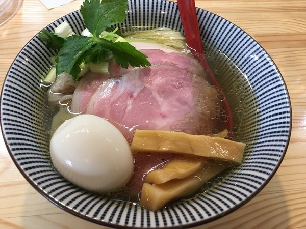 「（松）特級中華そば 白醤油 900円」@自家製麺 くろ松の写真