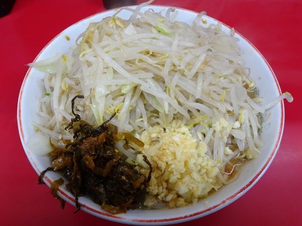 「ラーメン（730円）ヤサイニンニク高菜」@ラーメン二郎 湘南藤沢店の写真