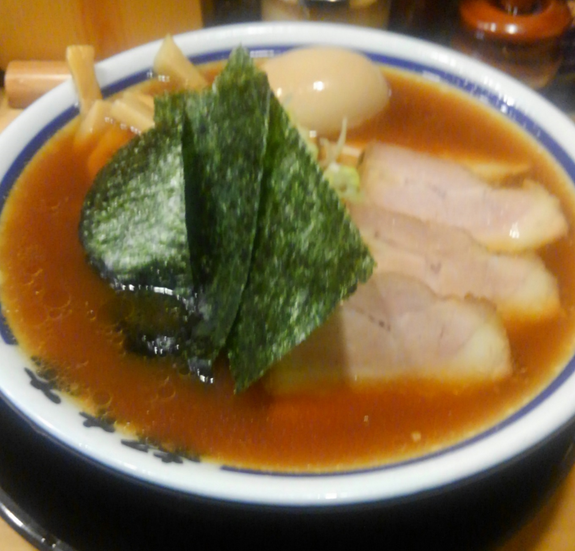 「特製ラーメン」@天然豚骨醤油 らーめん玉 超大吉 上野店の写真