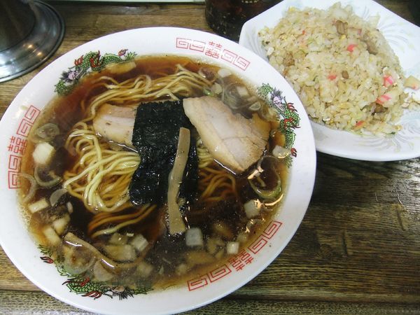 「半チャンセット（750円）」@味よしの写真