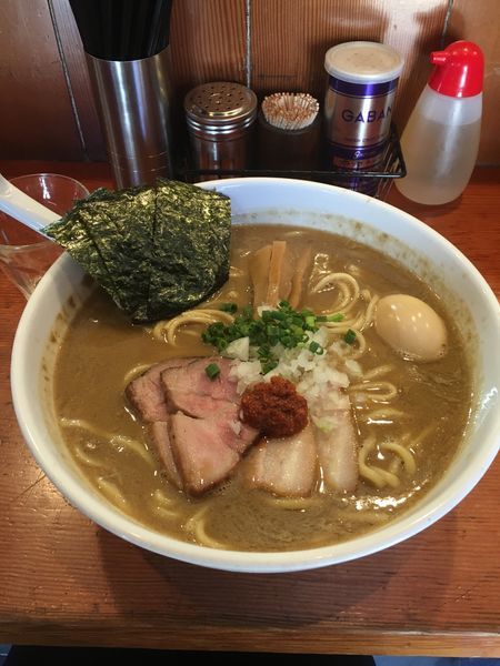 「特製ラーメン（濃厚豚骨魚介）大盛」@麺処 ほん田の写真