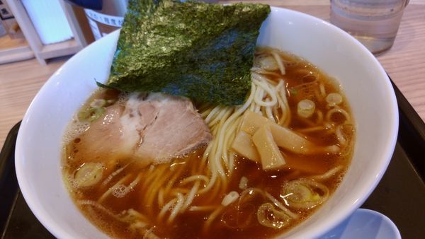 「中華そば並４９０円」@舎鈴 飯田橋駅前店の写真