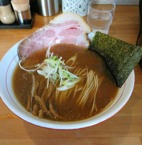 「木曜日 煮干しらーめん」@らーめん マル汁屋の写真