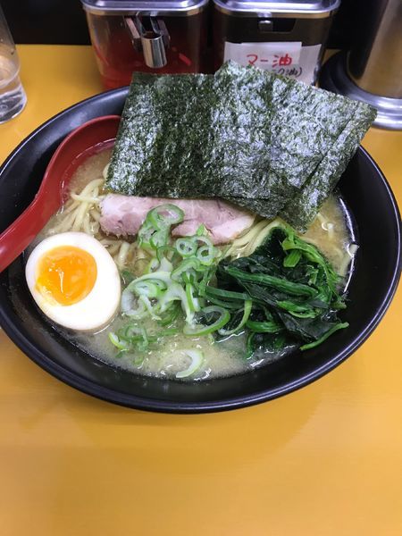 「ラーメン（中盛）」@中川家の写真