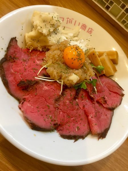 「【限定】ローストビーフのあえそば ￥880」@はつがい商店の写真