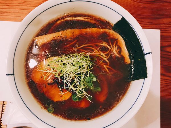 「貝出汁中華黒しょうゆ深貝仕立て&浅蜊飯」@別邸三く 中華蕎麦 萃の写真