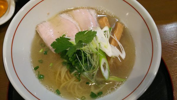 「煮干塩麺」@麺や 阿吽の写真