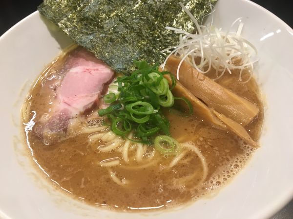 「醤油そば750円」@麺屋しとらすの写真