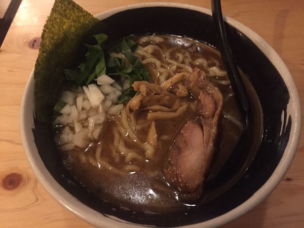 「こく醤そば」@麺場 浜虎 横浜店の写真