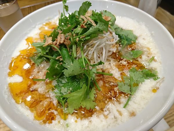 「豆漿鶏湯麺」@春水堂 グランフロント大阪店の写真