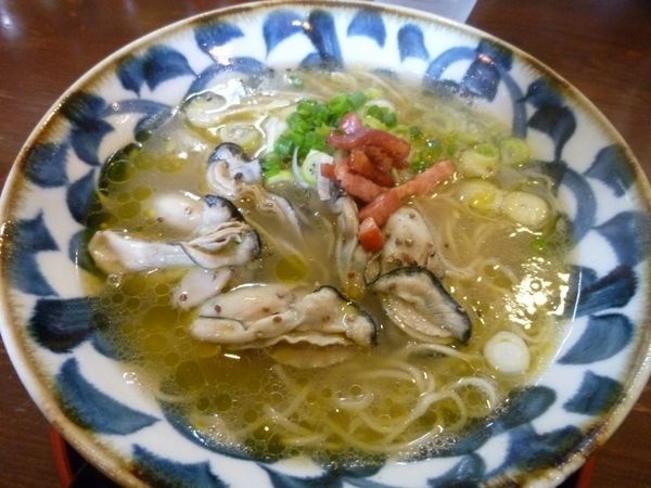 「【限定】三陸産牡蠣らーめん」@節系とんこつらぁ麺 おもとの写真