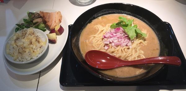 「秋の味覚とポルチーニのポタージュ3SOらーめん(限定)」@RA-MEN 3SOの写真