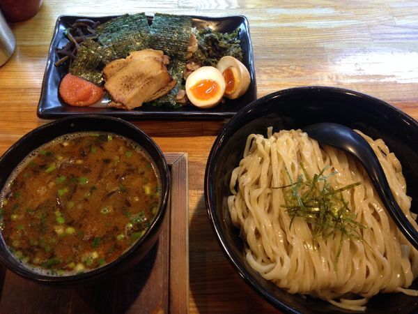 「博多つけ麺 全部のせ（大盛り）」@二代目 白神の写真