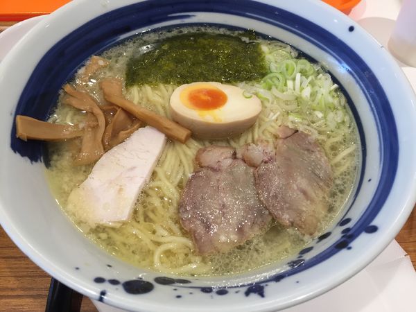 「直久こく旨らーめん(塩)・ライス餃子セット」@麺処 直久 アリオ上尾店の写真