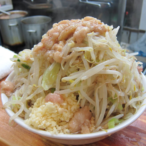 「小ラーメン 750円（野菜・蒜・脂）」@らーめん つの旨の写真