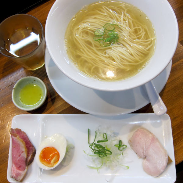 「あご節黒さつまー 750円」@塩らーめん 千茶屋の写真