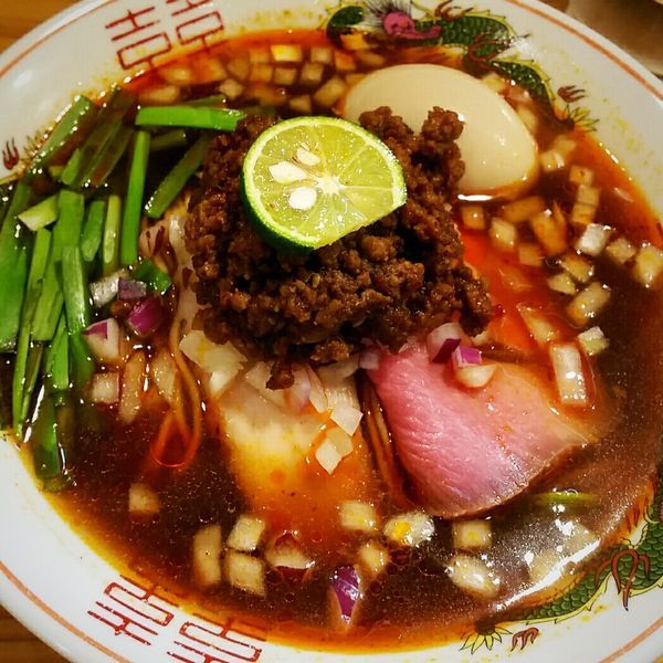 「【限定】凄く辛いらーめん ８００円＋味玉」@中華蕎麦 みうらの写真
