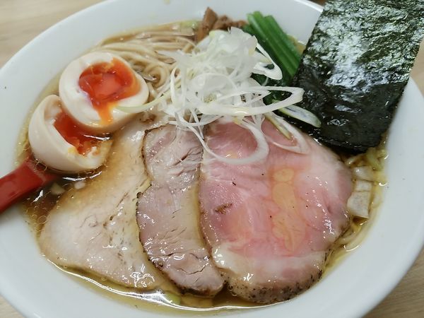 「あっさり　特製　鶏だし醤油らぁめん」@麺処 有彩の写真